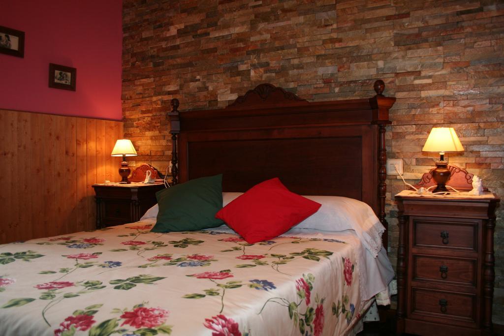 Apartamentos Rurales El Ferreiron Castropol Dış mekan fotoğraf