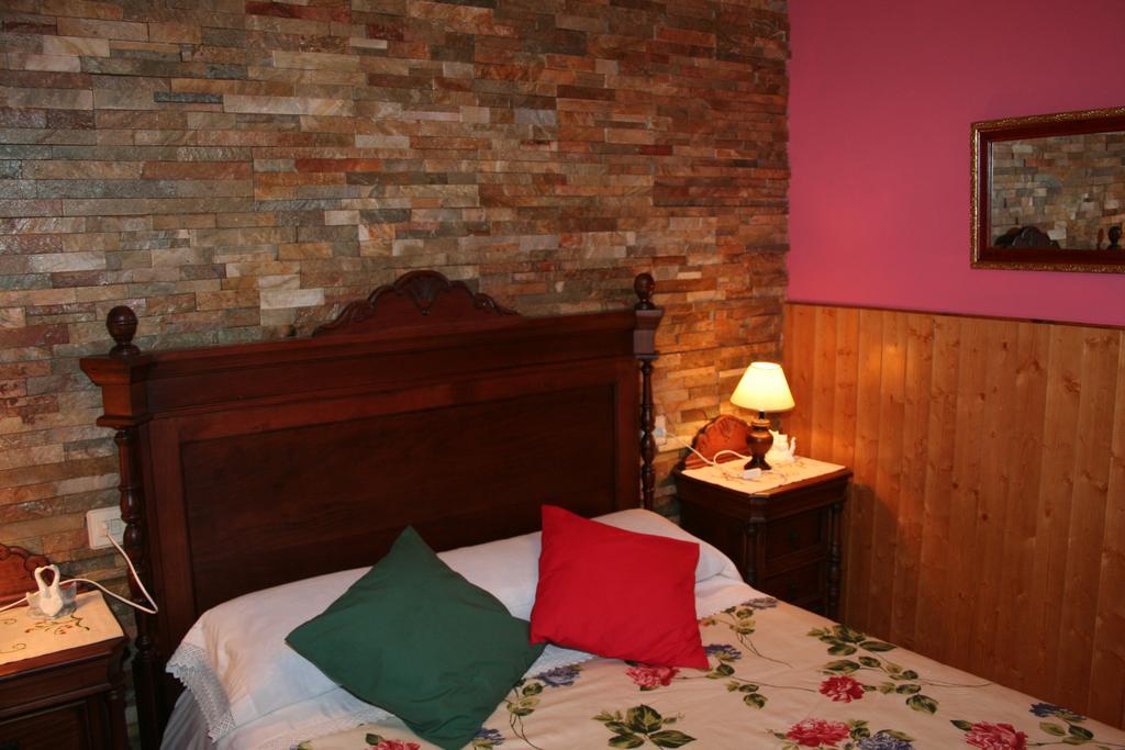 Apartamentos Rurales El Ferreiron Castropol Dış mekan fotoğraf