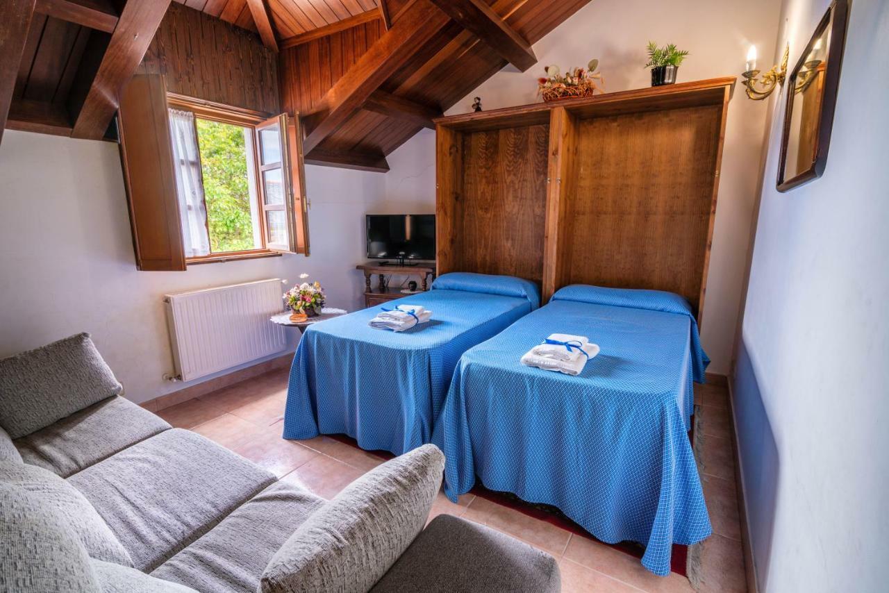 Apartamentos Rurales El Ferreiron Castropol Dış mekan fotoğraf