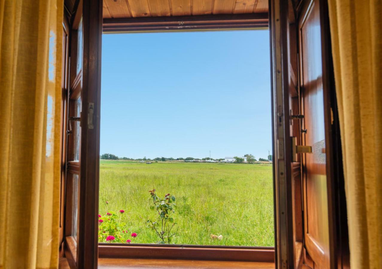 Apartamentos Rurales El Ferreiron Castropol Dış mekan fotoğraf
